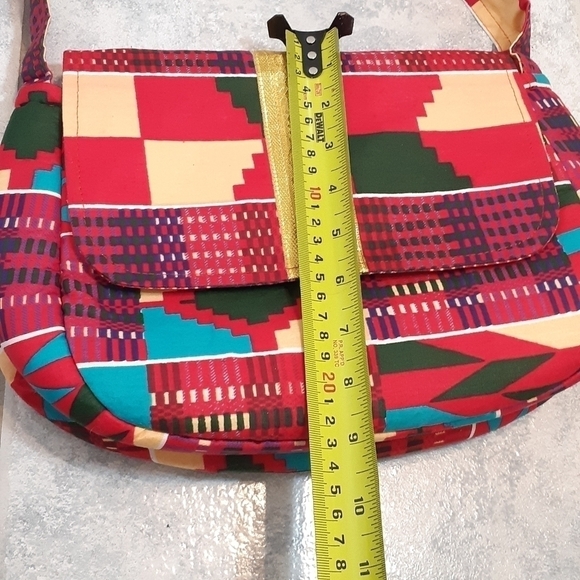 WOMEN purse made in Burundi - Picture 9 of 9